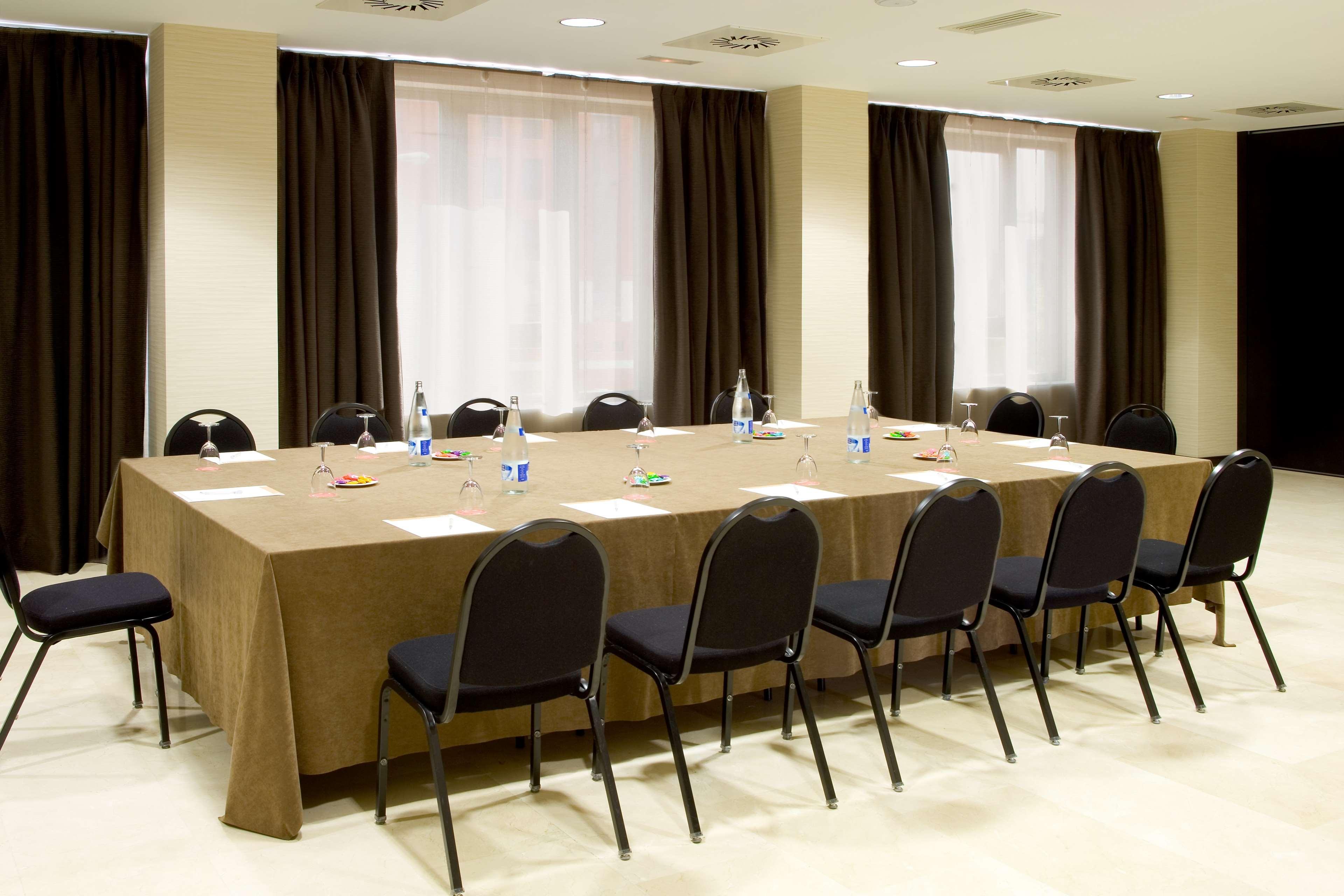 Nh Valladolid Balago Екстер'єр фото
